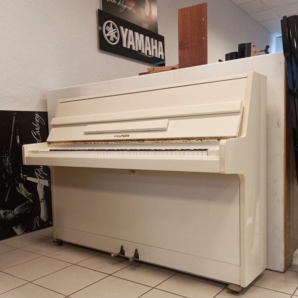 photo piano occas hyundai ivoire BELLIER MUSIQUE